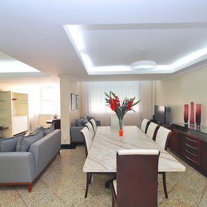 MZ Apartments Raul Pompeia