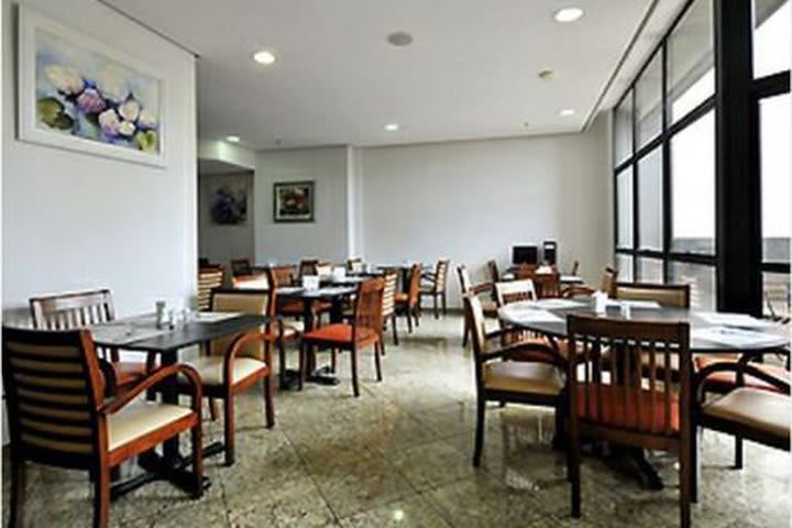 Interior of the restaurant at the Mercure hotel in Sao Bernardo do Campo