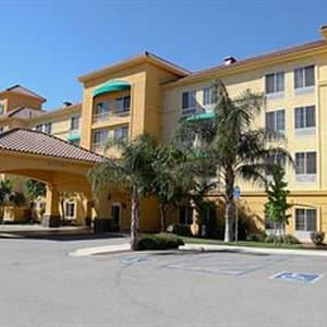 La Quinta Inn & Suites by Wyndham Santa Clarita - Valencia