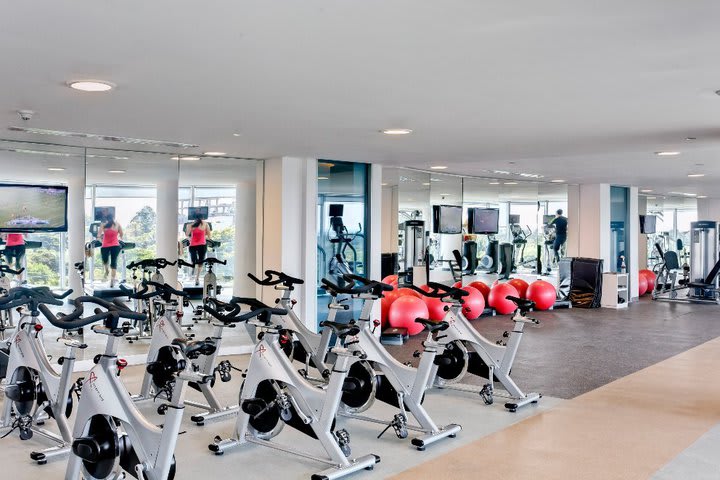 The fitness center offers spinning and Pilates classes, as well as other aerobic disciplines