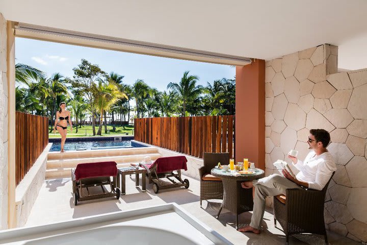 Junior suite swim up - Premium Level