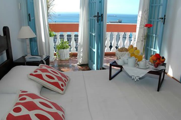 Enjoy the room service at Pousada Villa Carmo in Salvador da Bahia