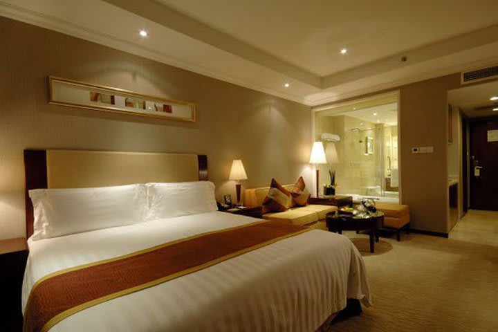 The Howard Johnson Zhangjiang Shanghai hotel has 275 guest rooms