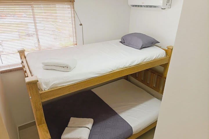 Dormitorio con cama nido del apartamento - SM77