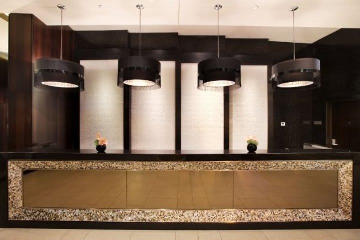 Recepción en theWit Chicago — A DoubleTree By Hilton