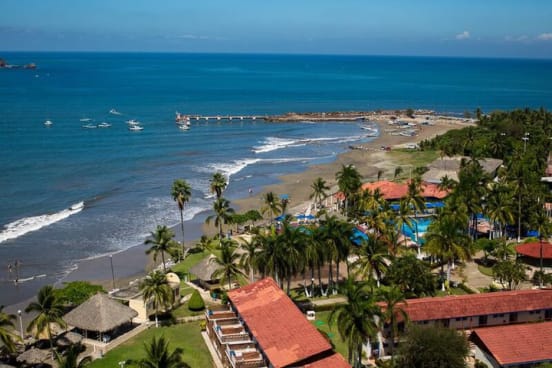 Qualton Club Ixtapa