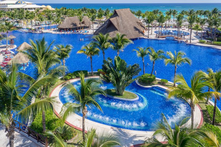 The resort has nine pools