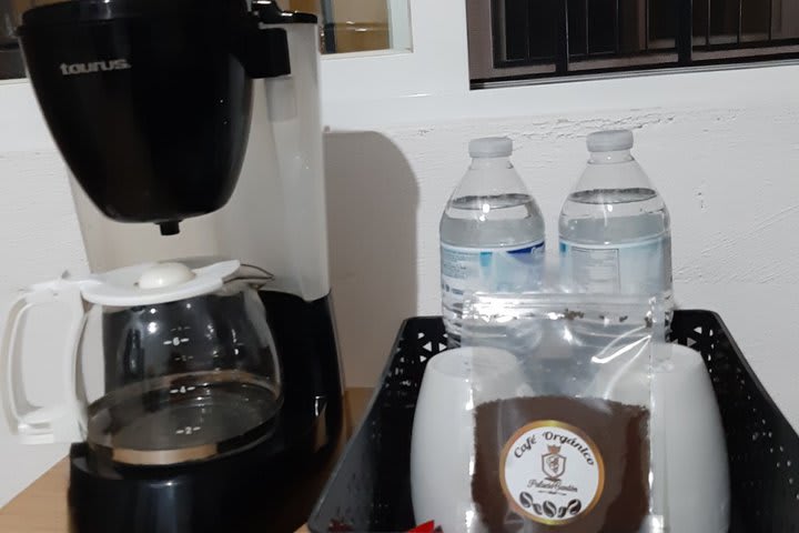 Las habitaciones tienen cafetera