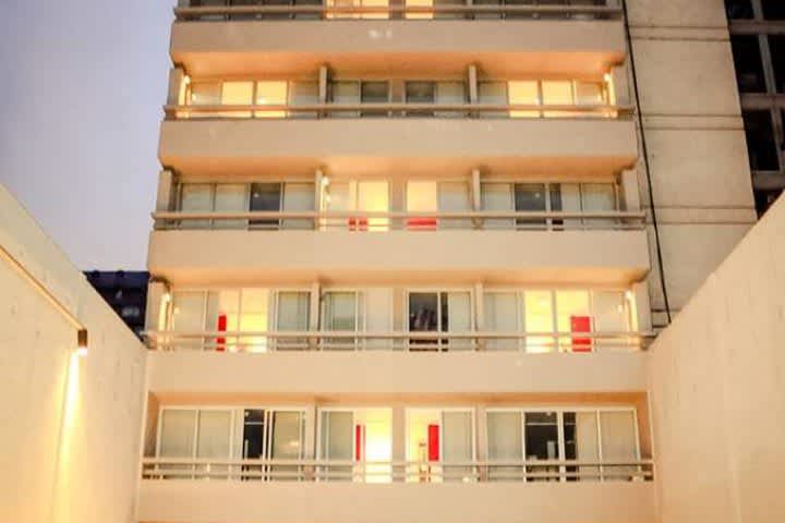 On Aparts Hotel Design