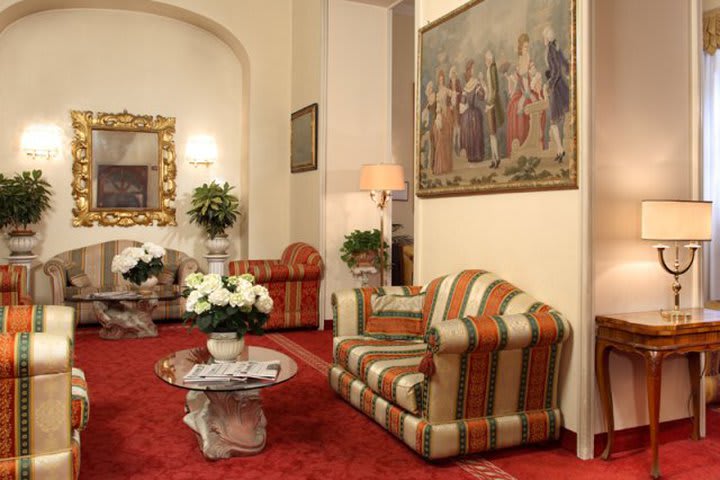 Lobby del Hotel Pace Helvezia