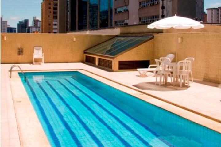 Facilities at the Pancetti hotel in Belo Horizonte include a pool