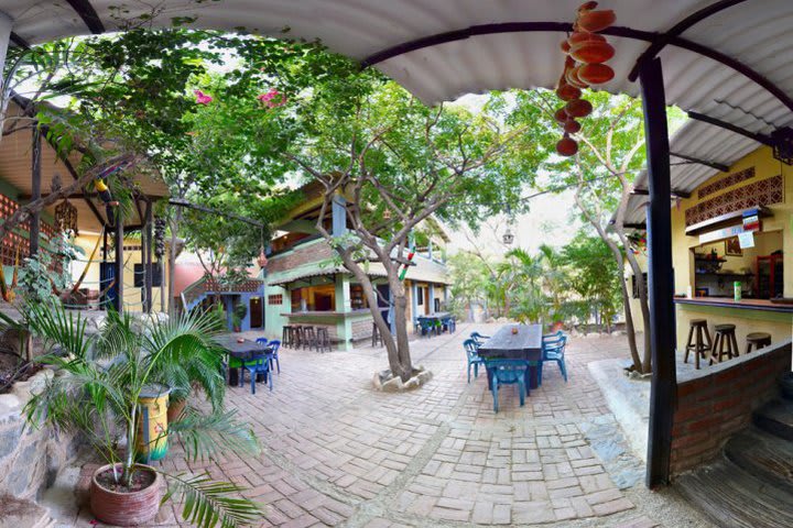 El hotel La Casa de Felipe cuenta con un restaurante