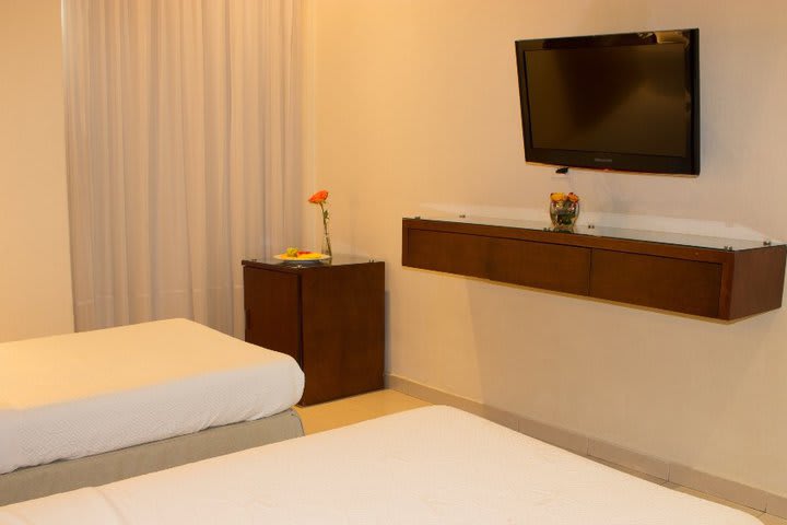 Guest rooms are equipped with TV and minibar