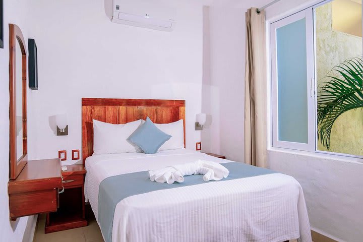 Bedroom in the villa with garden view