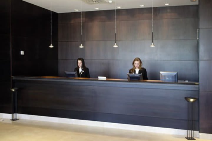 Recepción del hotel NH Alcorcón