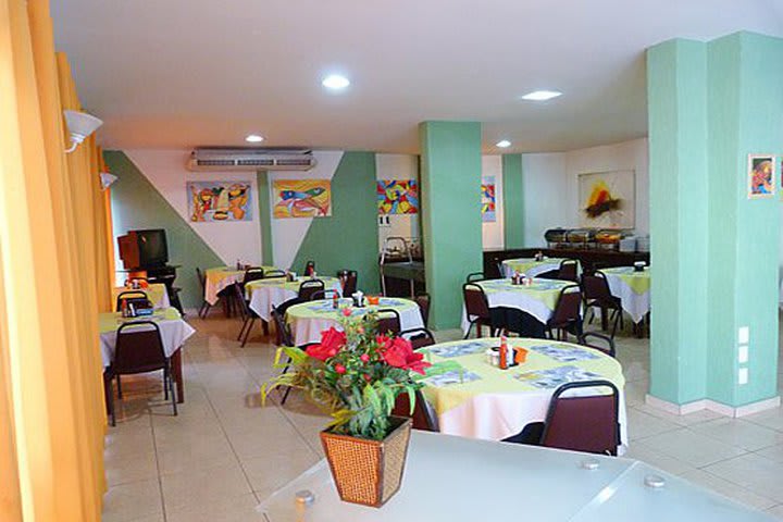 Restaurante del Hotel Mônaco en el centro de Manaus