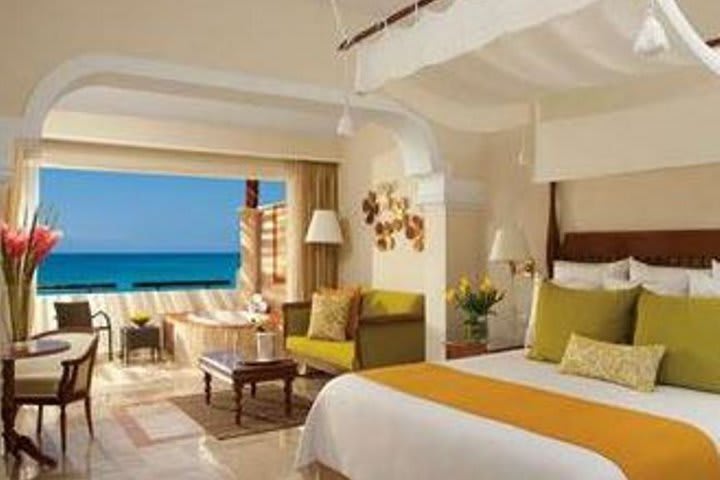 Img - Preferred Club Indigo master suite swim out frente al mar