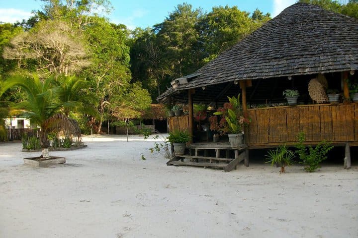 El hotel Malocas Jungle Lodge tiene un restaurante de comida regional