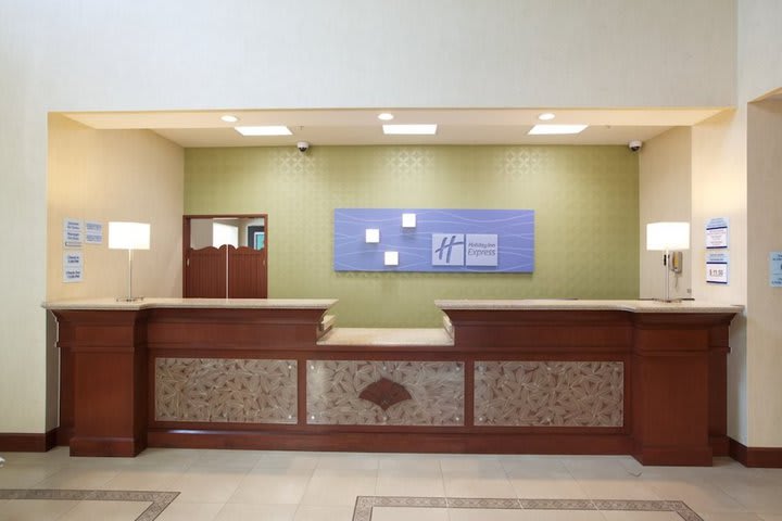 Front desk at the Holiday Inn Express in Cuernavaca