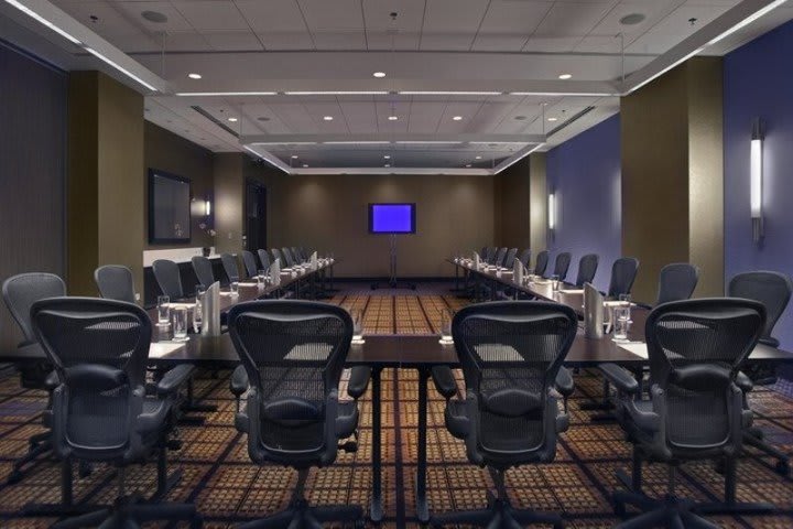 Boardroom at the Hyatt Regency O'Hare hotel in Rosemont
