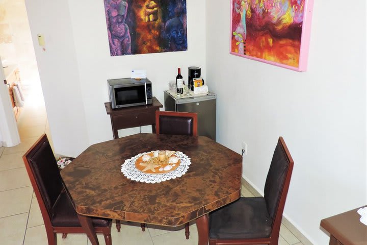 Mesa en una junior suite