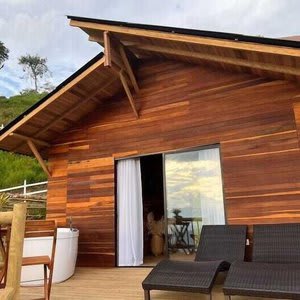 Nalua Glamping and Hotel