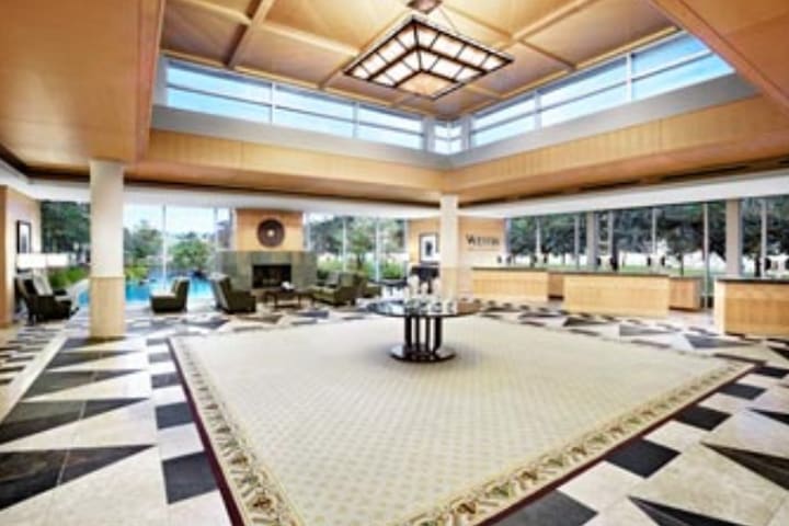 Lobby del hotel The Westin Bayshore en Vancouver