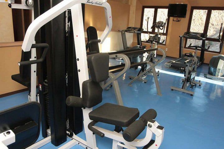 Fitness center at El Caracol