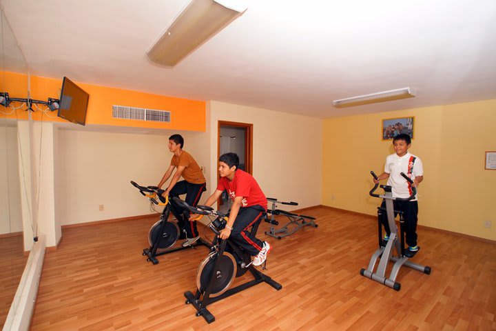 Gimnasio del Hotel Santiago de Compostela en Guadalajara