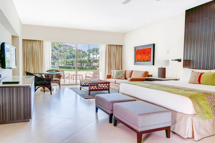 Master suite with pool view