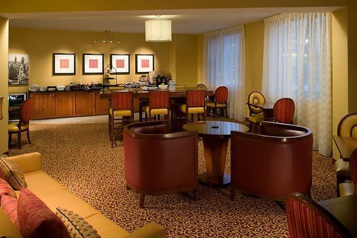 Sophisticated facilities at Chicago Marriott at Medical District - UIC
