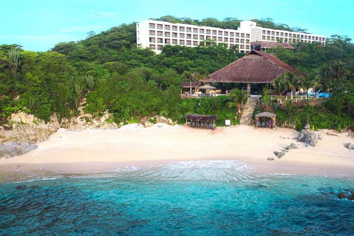 Vista del hotel desde la playa