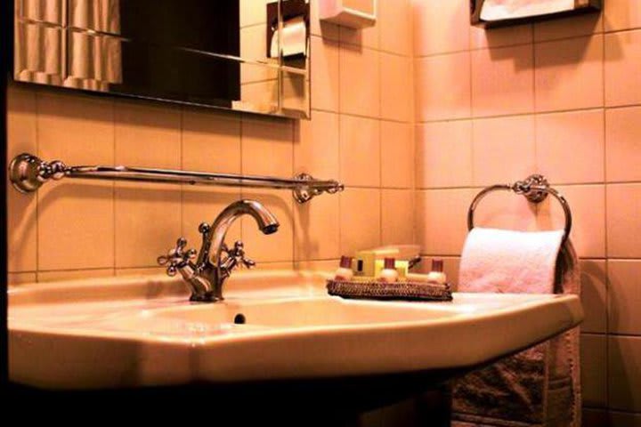 Las habitaciones del Best Western Hotel Art Deco tienen baño privado