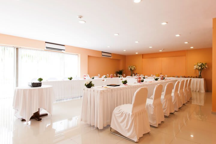 Salón de eventos del Hotel Misión Express Mérida Alta Brisa