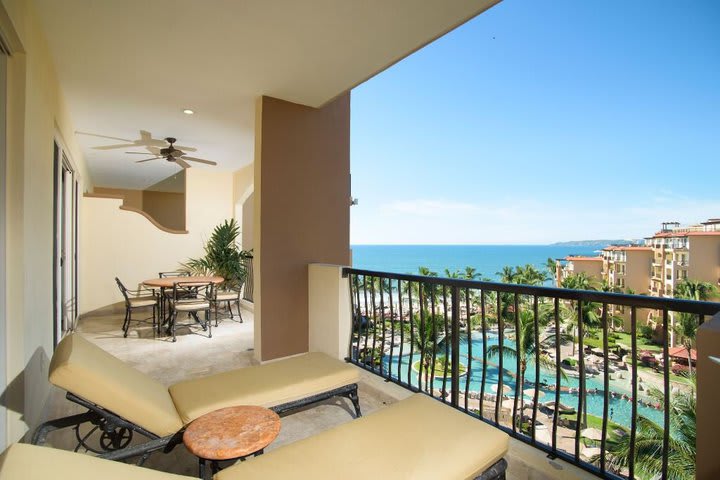 Suites offer a balcony or terrace