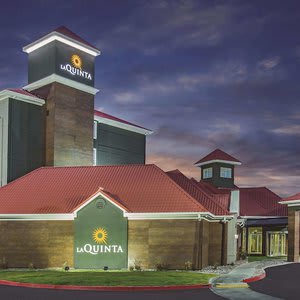 La Quinta Inn & Suites by Wyndham Las Vegas Summerlin Tech