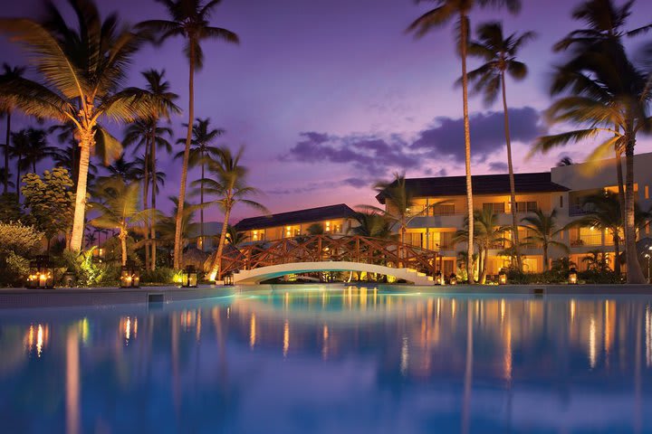 Piscina al atardecer