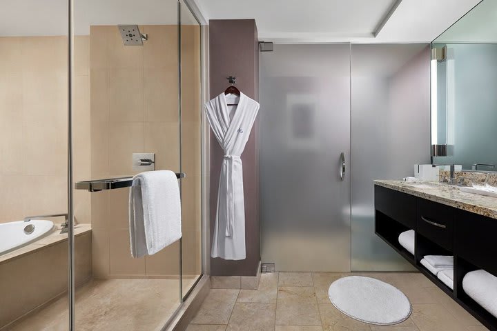 Private bath in a deluxe room