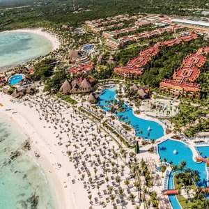 Barceló Maya Colonial