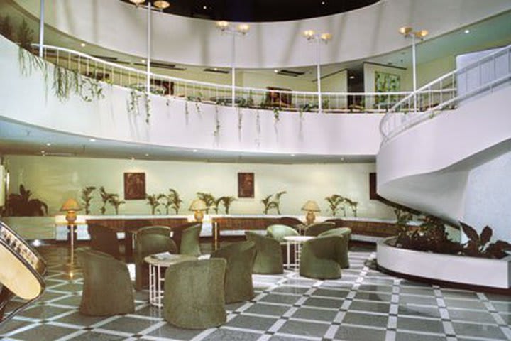 Lobby at Atlantic Towers in Salvador de Bahia