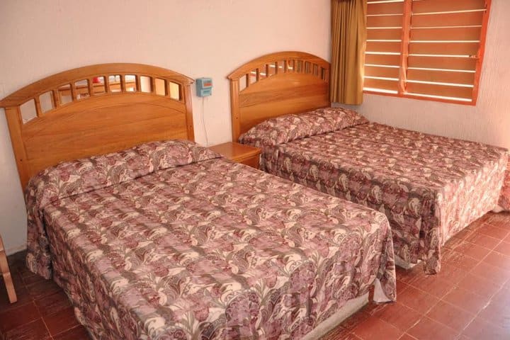 Habitación con dos camas