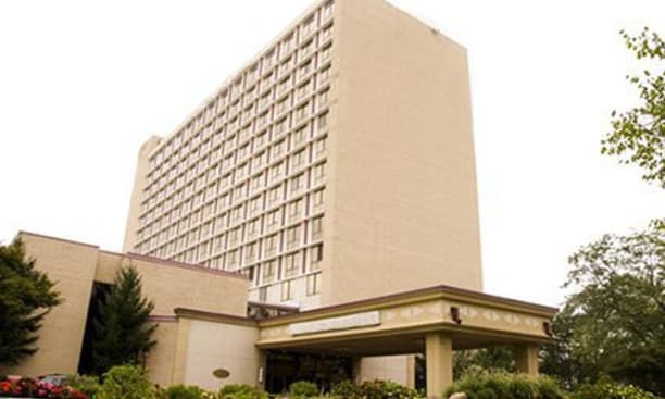 Clarion Hotel Empire Meadowlands Hotel