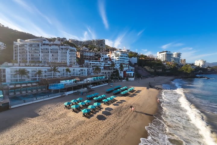 Hotel frente a la playa