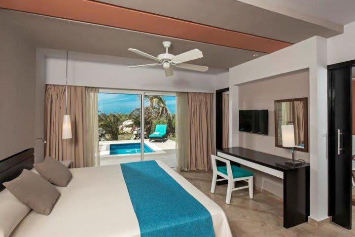 Some rooms offer ocean view