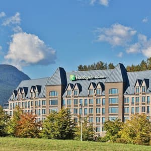 Holiday Inn Hotel & Suites North Vancouver, an IHG Hotel