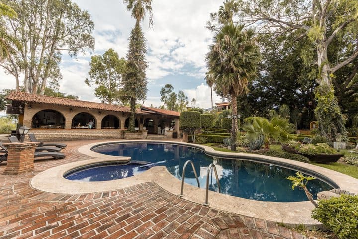 Piscina y piscina para niños