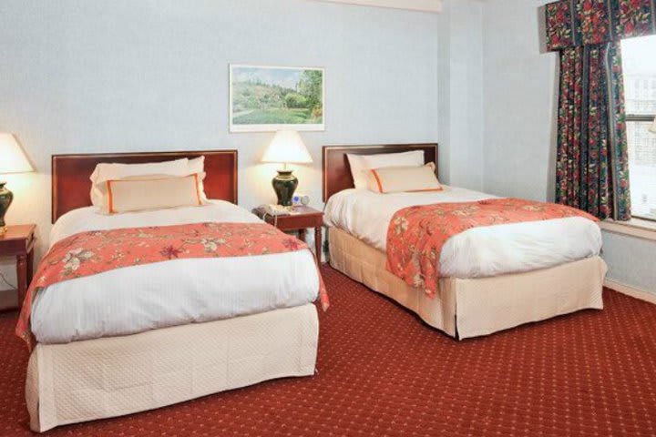 Studio with two beds at The Milburn Hotel