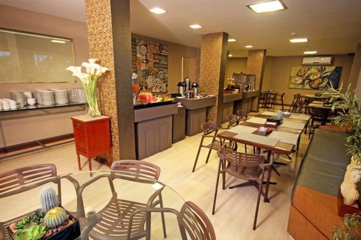 MarOlinda Cult Hotel in Recife has a breakfast lounge