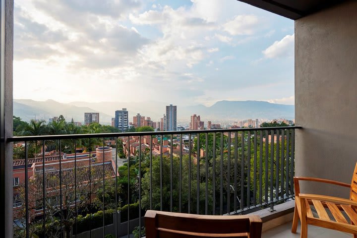 Balcón de una habitación suite exclusiva