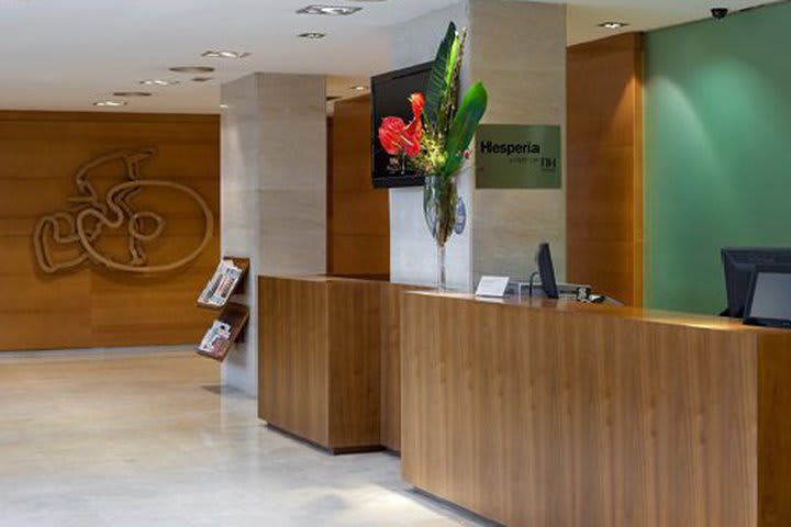 Recepción del Hesperia Del Mar, hotel en Barcelona